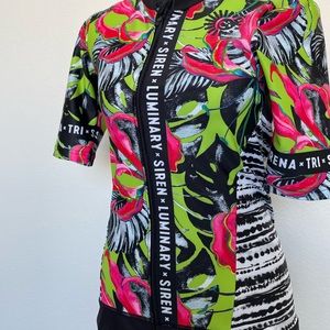Tri Sirena team tri top. Size L. Excellent user condition.